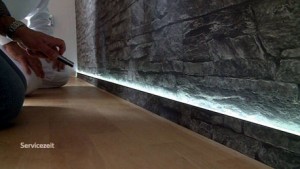 Lichtleiste an der Wand, Guido Mettner bei WDR Servicezeit