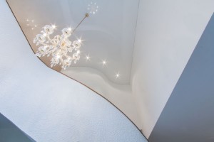Spanndecken mit Kronleuchter