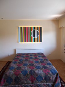 Stoff Spanndecke in gemütlichem Schlafzimmer