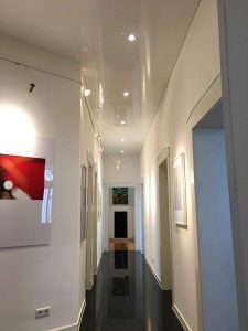 Altbau-Korridor Spanndecke